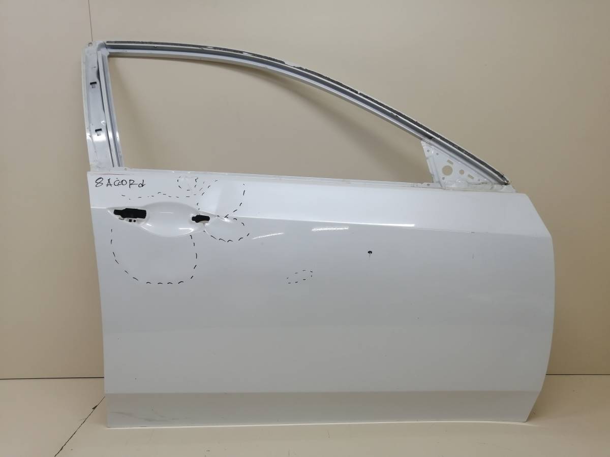 Дверь передняя правая Honda Accord 8 (CU) 2008-2013