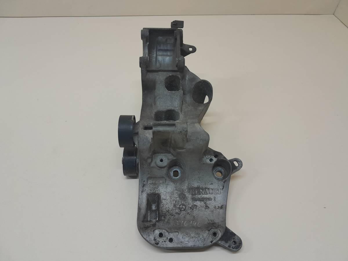 Кронштейн генератора Nissan Almera 3 (G11, G15) 2012> Кронштейн генератора Nissan Almera 3 (G11, G15) 2012>