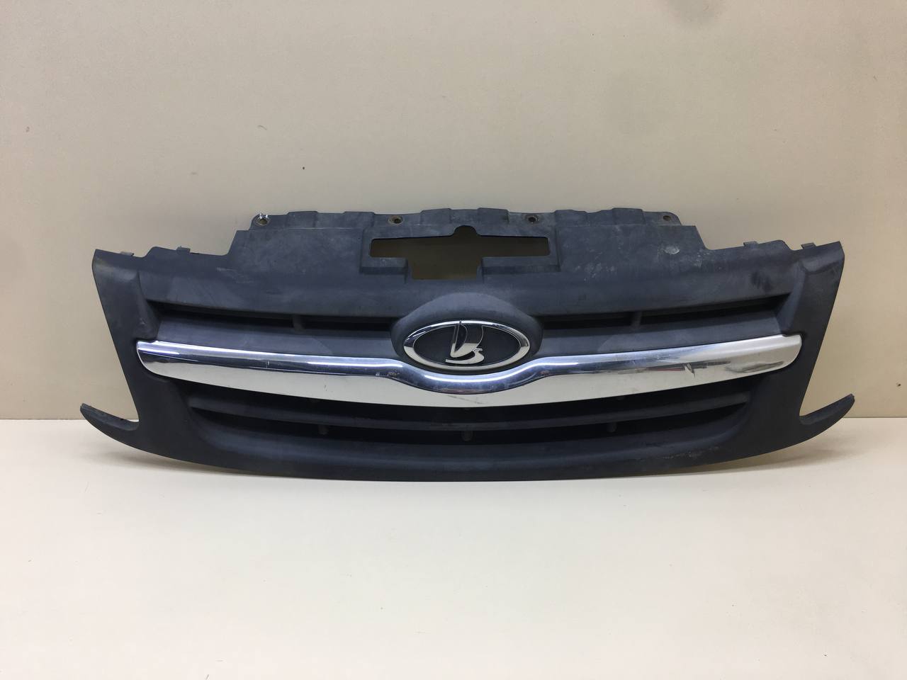 Решетка радиатора Lada Granta 2011>