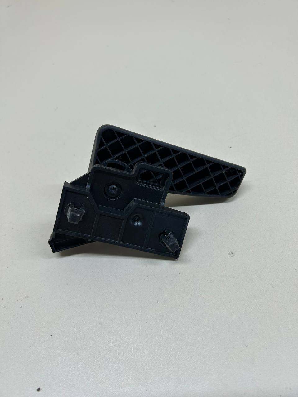 Ручка открывания капота Volkswagen Polo (MK5) 2011-2020 Ручка открывания капота Volkswagen Polo (MK5) 2011-2020