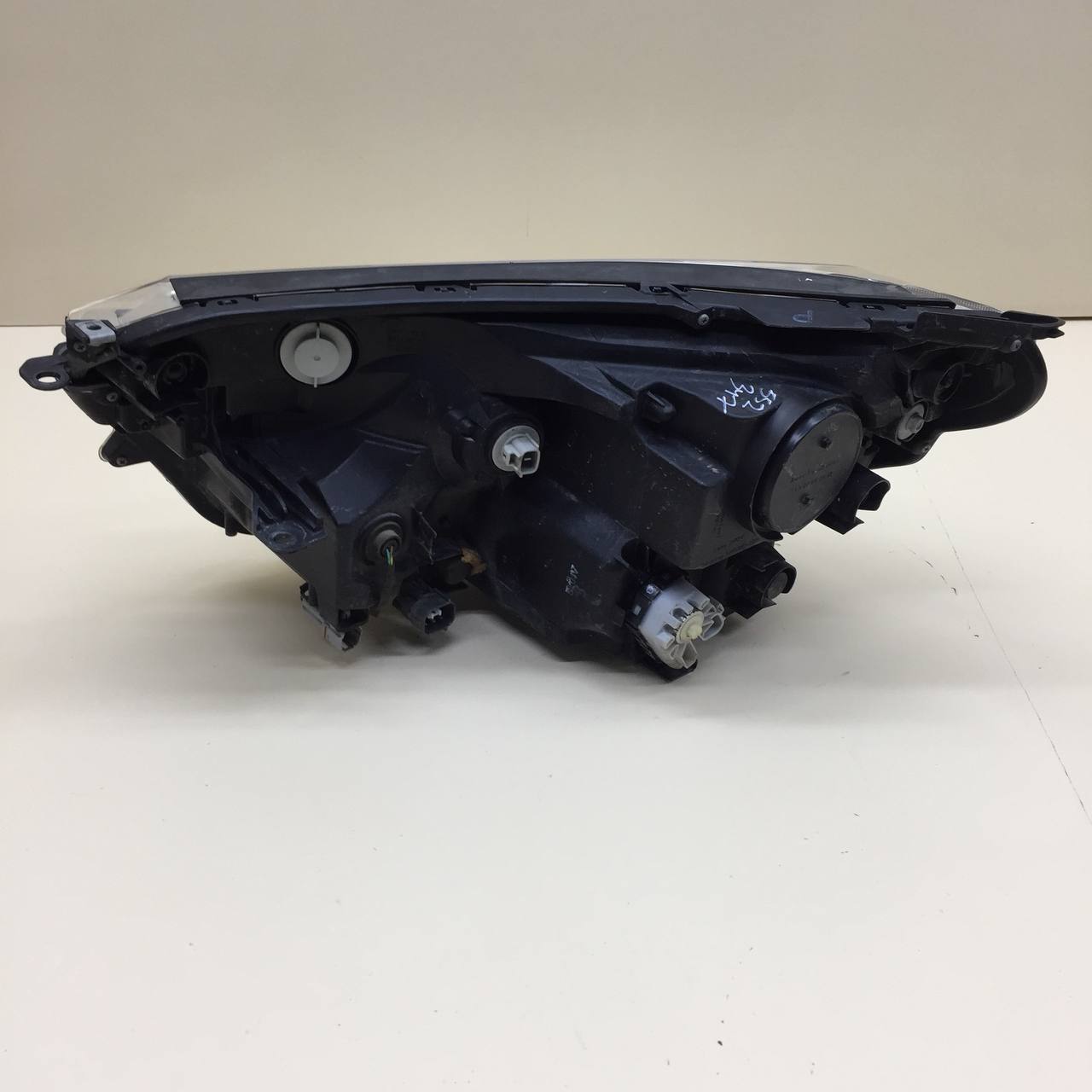 Фара правая Toyota Rav 4 (XA40) 2013-2019