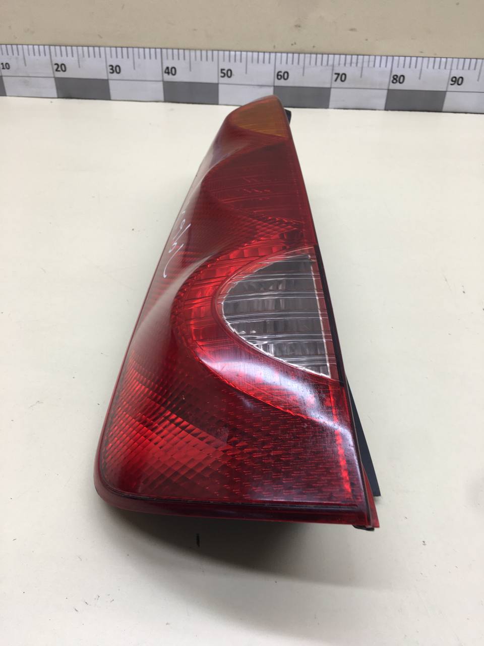 Фонарь задний левый Nissan Note (E11) 2006-2013