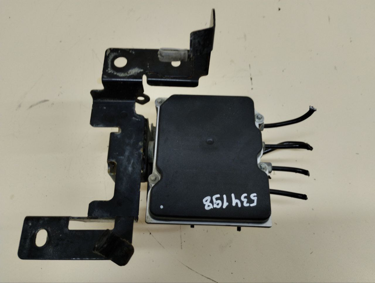 Блок ABS (насос) Mazda CX-7 (ER) 2006-2012