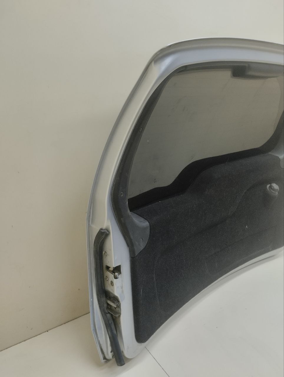 Дверь багажника со стеклом Chevrolet Niva 2009-2020