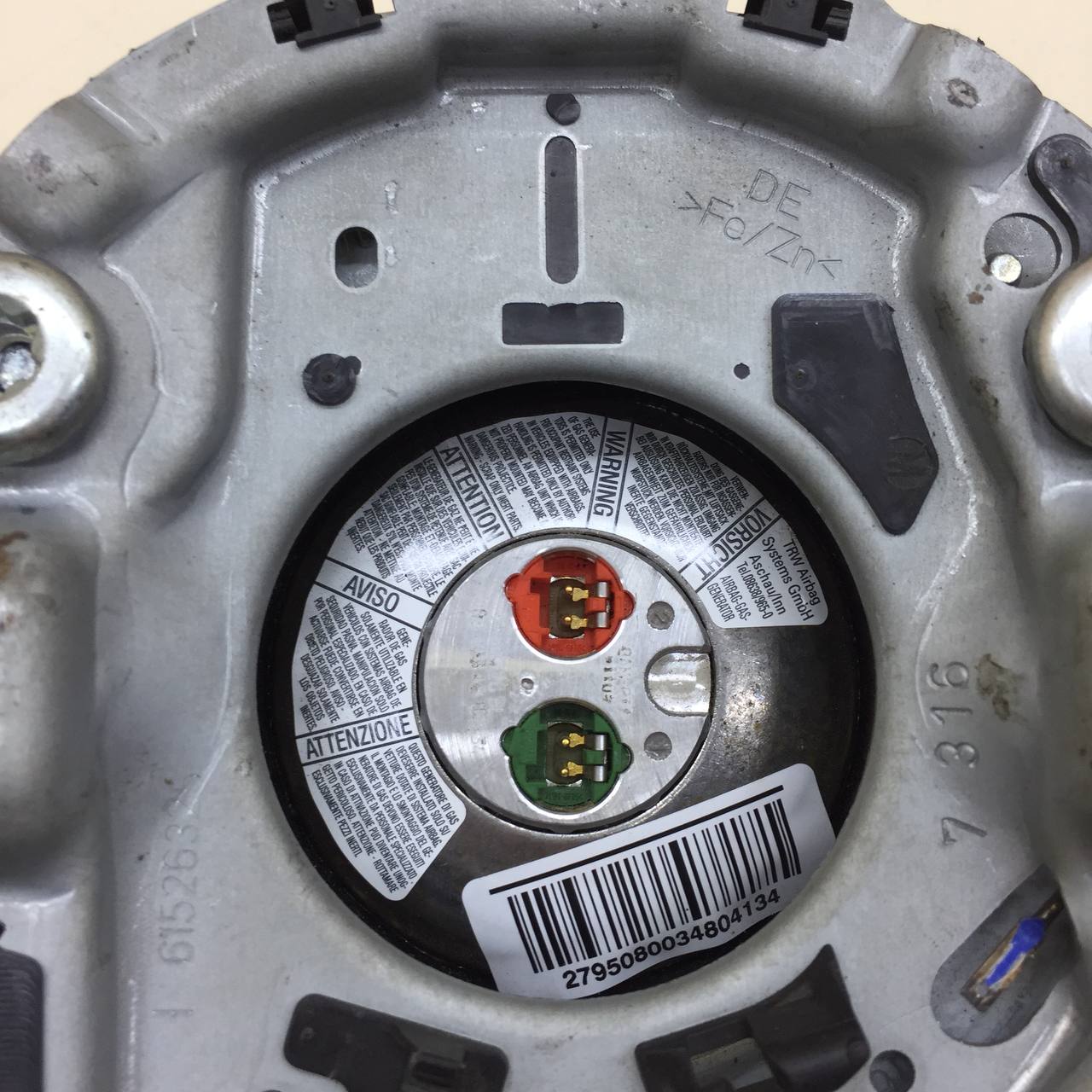 Подушка безопасности в рулевое колесо Audi A6 (C6) 2005-2011
