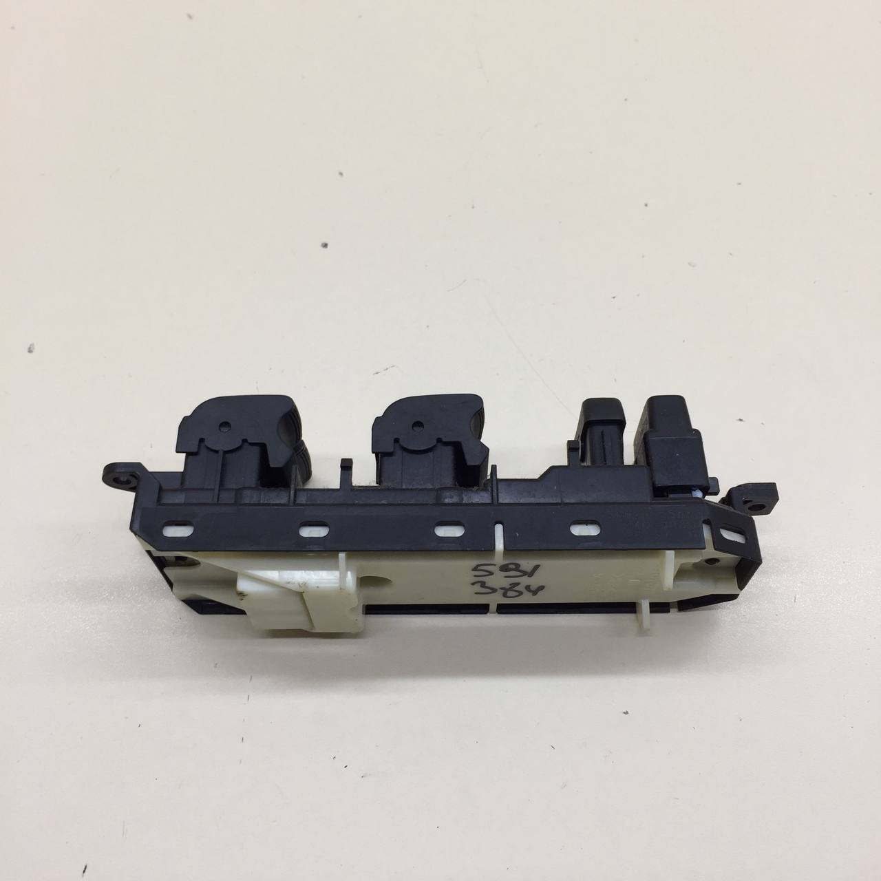 Блок управления стеклоподъемниками Toyota Camry (V40) 2006-2011 Блок управления стеклоподъемниками Toyota Camry (V40) 2006-2011