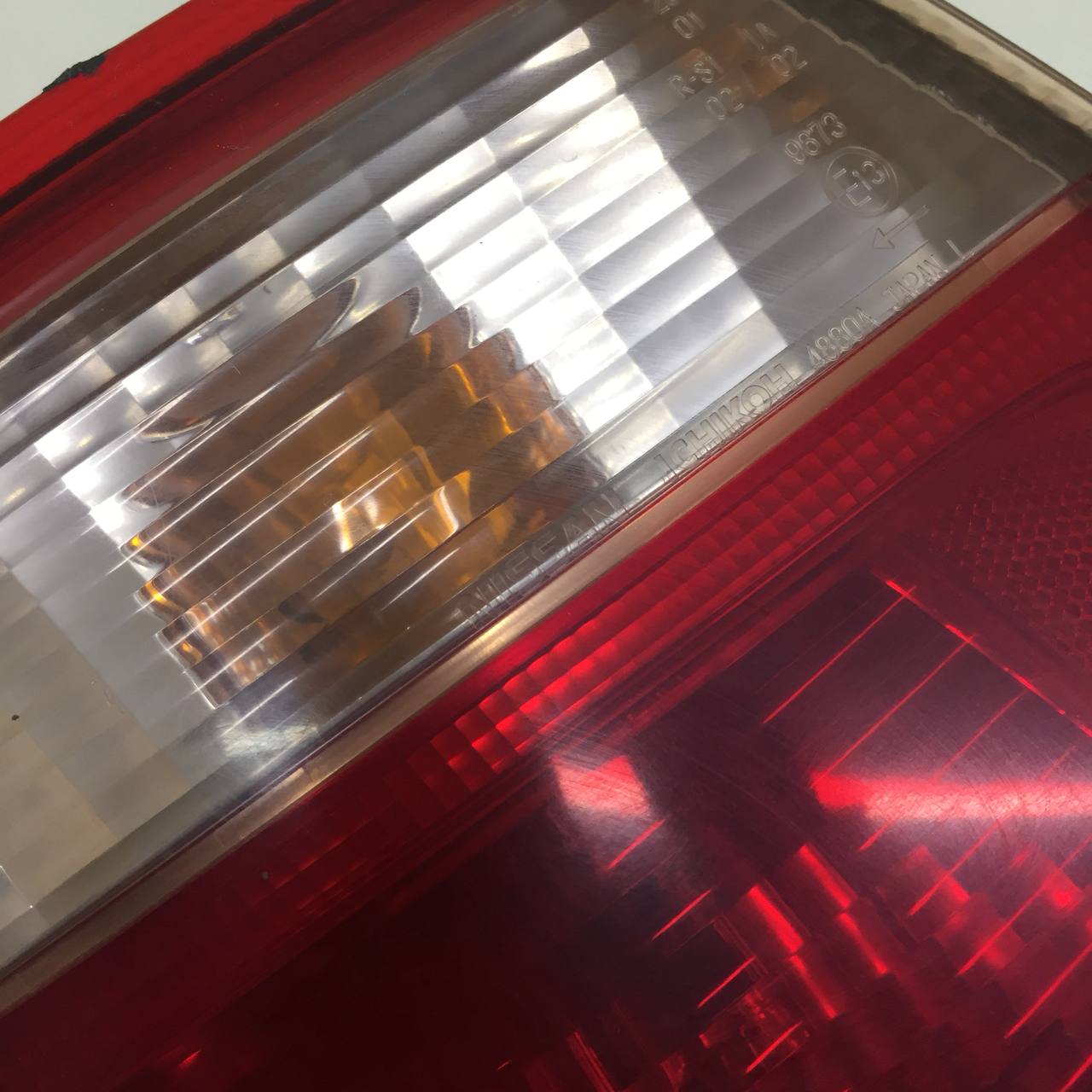 Фонарь задний наружный левый Nissan Almera (N16) 2000-2006 Фонарь задний наружный левый Nissan Almera (N16) 2000-2006