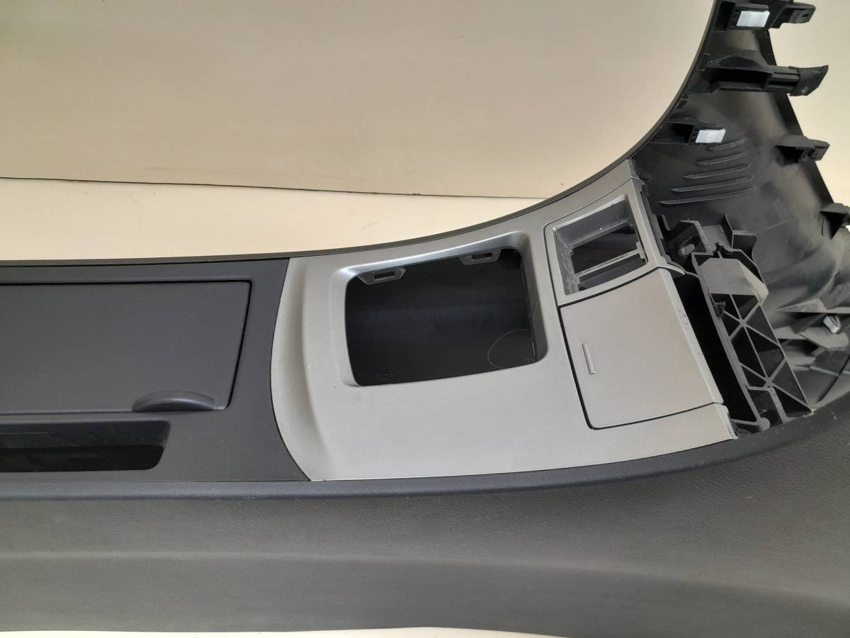 Консоль центральная Mazda Mazda 3 (BL) 2009-2013