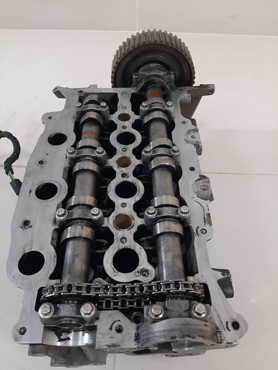 Головка блока цилиндров Land Rover Discovery 3 (L319) 2004-2009 Головка блока цилиндров Land Rover Discovery 3 (L319) 2004-2009