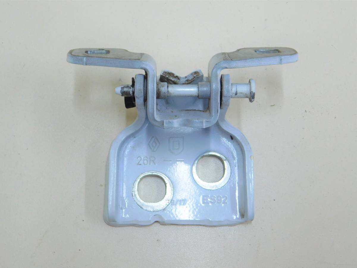 Петля двери Renault Duster (HSA, HSM) 2012>