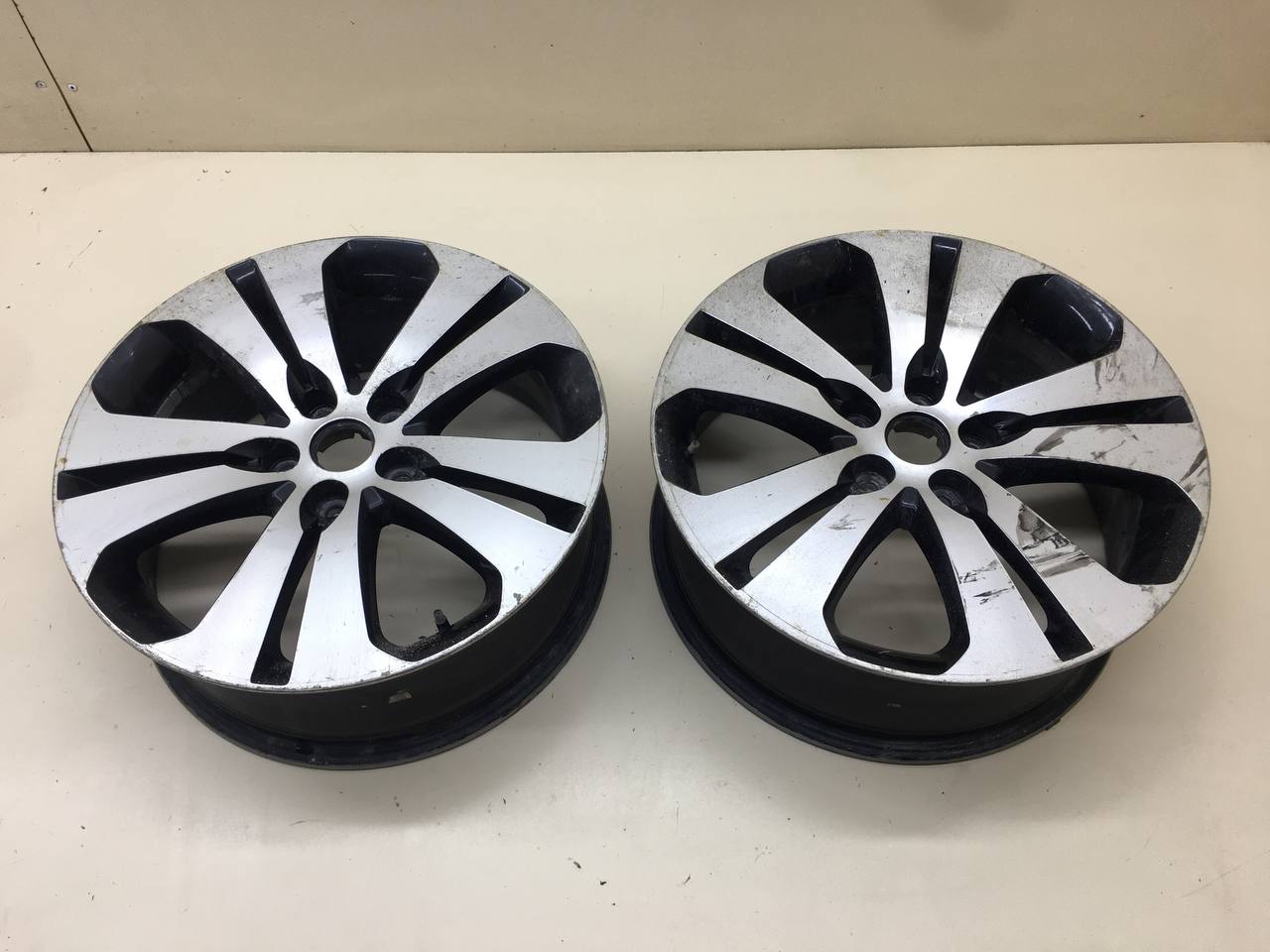 Диски R18 Литые