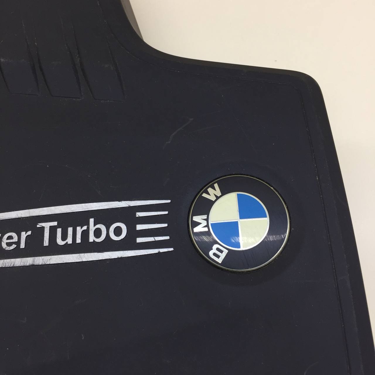 Крышка двигателя декоративная BMW 3-series F30/F31 2011> Крышка двигателя декоративная BMW 3-series F30/F31 2011>