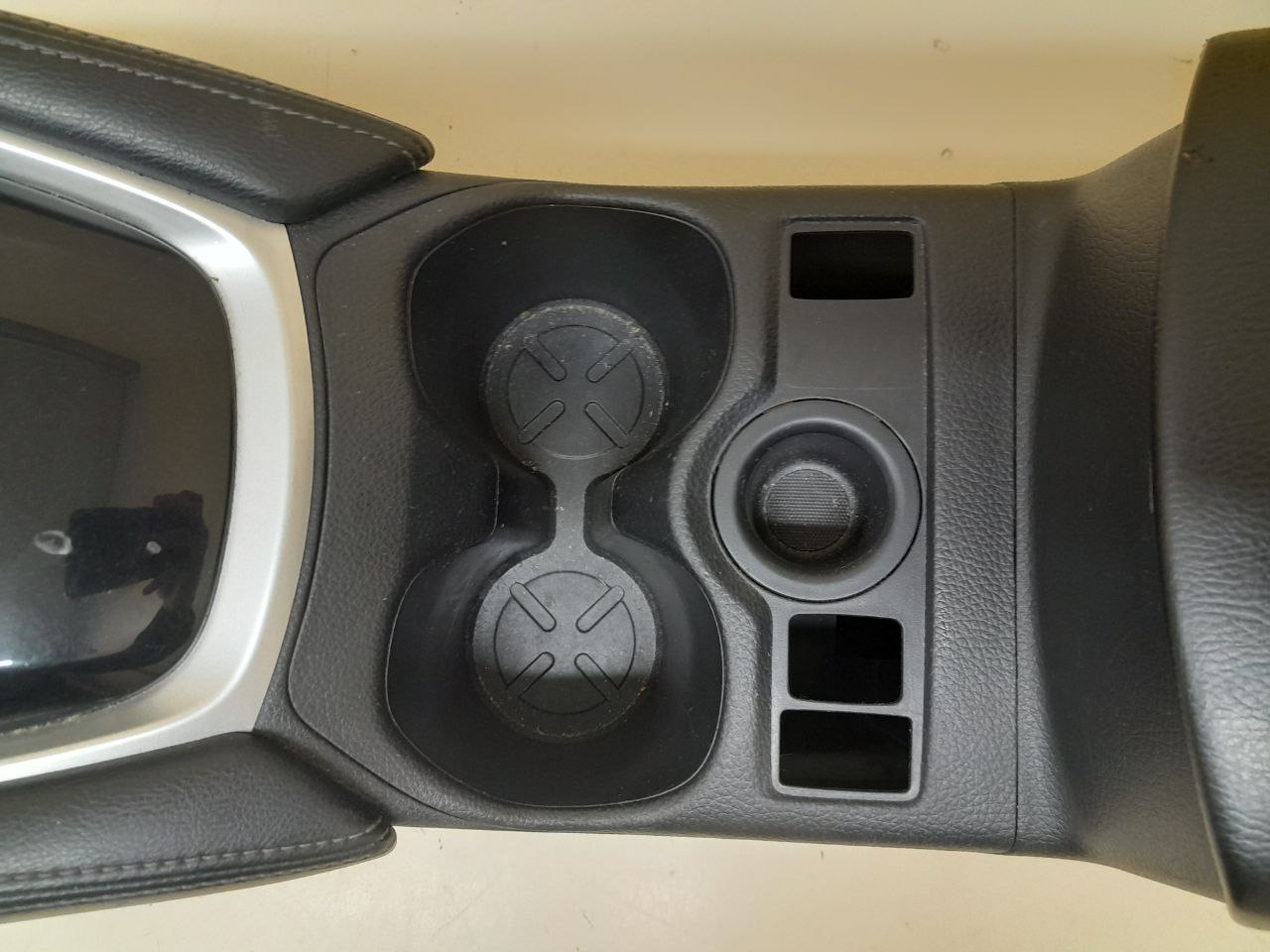 Консоль центральная Nissan Qashqai (J11) 2014> Консоль центральная Nissan Qashqai (J11) 2014>