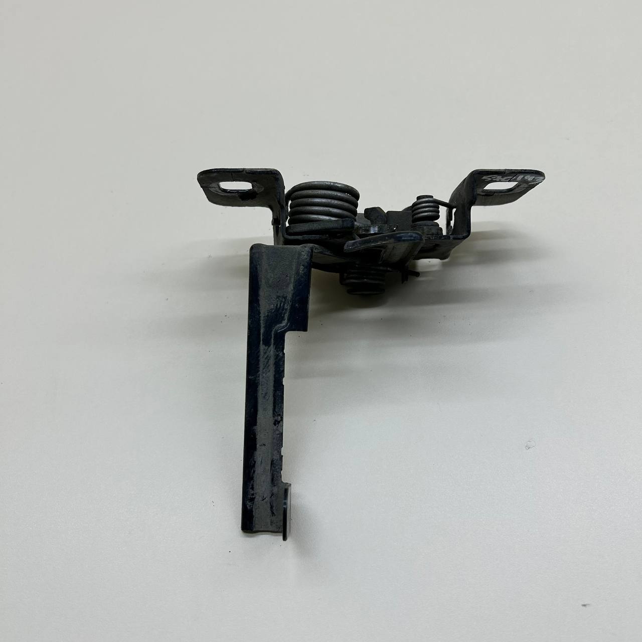 Замок капота Chevrolet Cruze (J300) 2009-2016