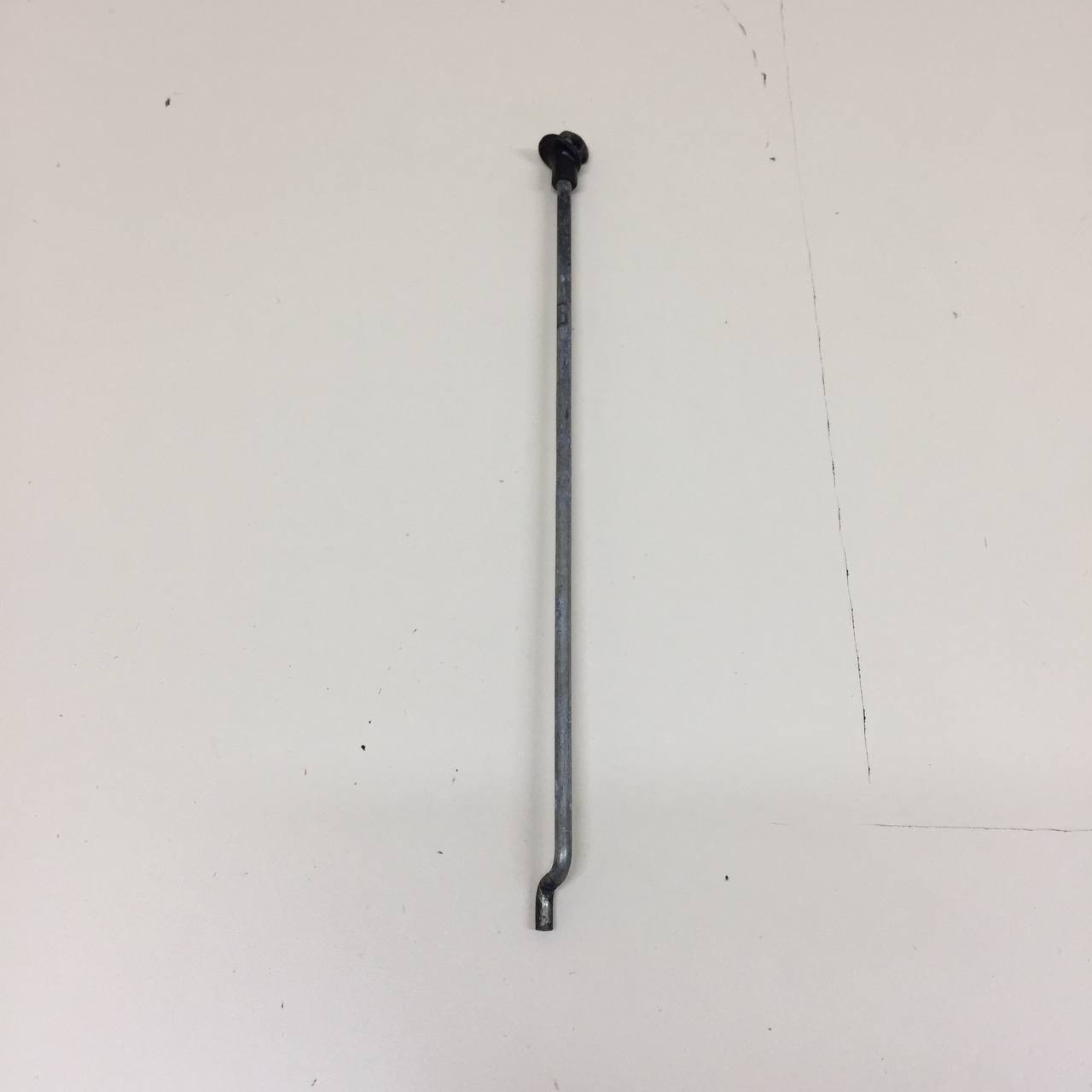 Держатель капота Toyota Corolla E120 2001-2007 Держатель капота Toyota Corolla E120 2001-2007
