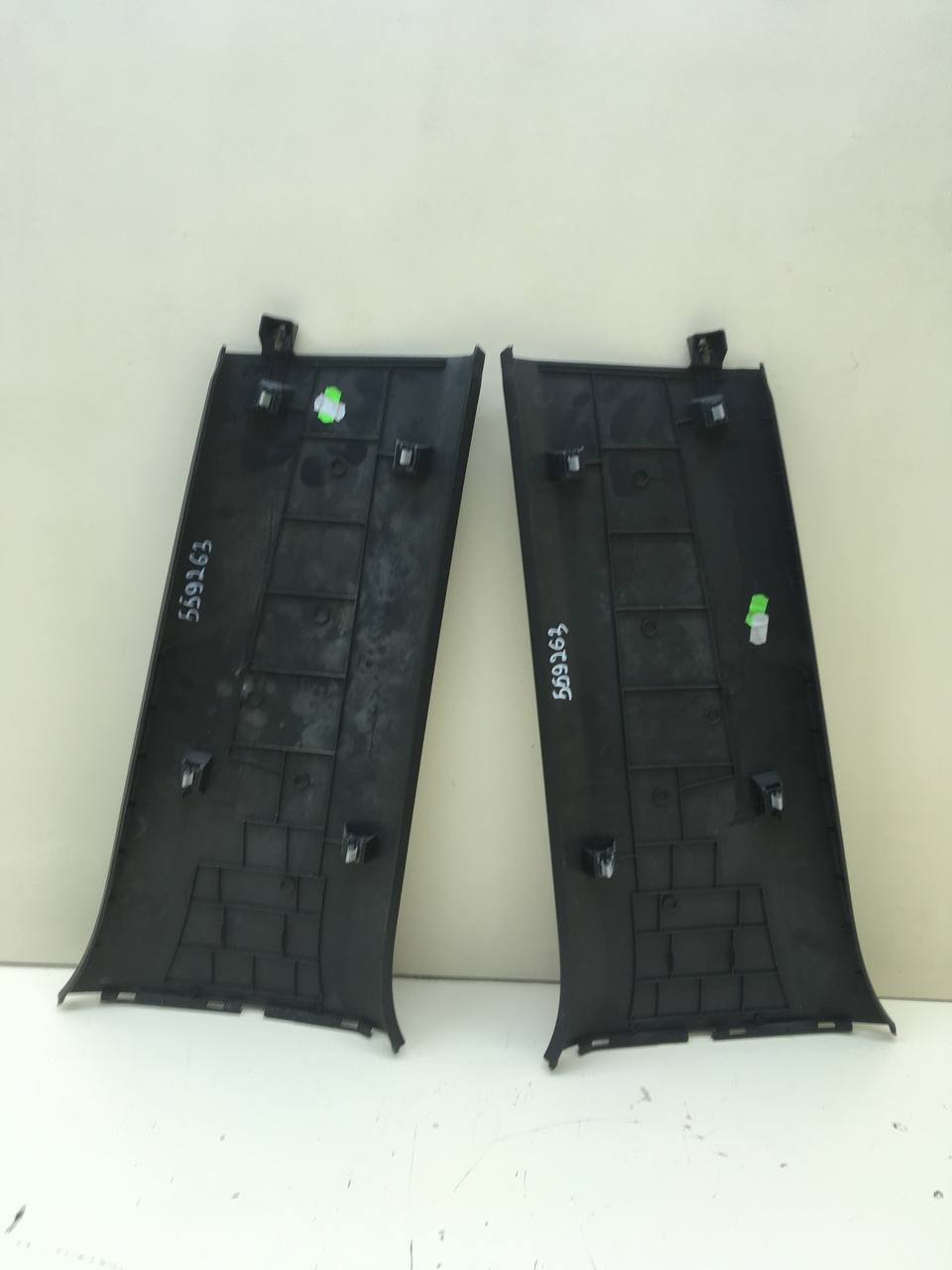 Обшивка стойки Skoda Rapid 2012-2020