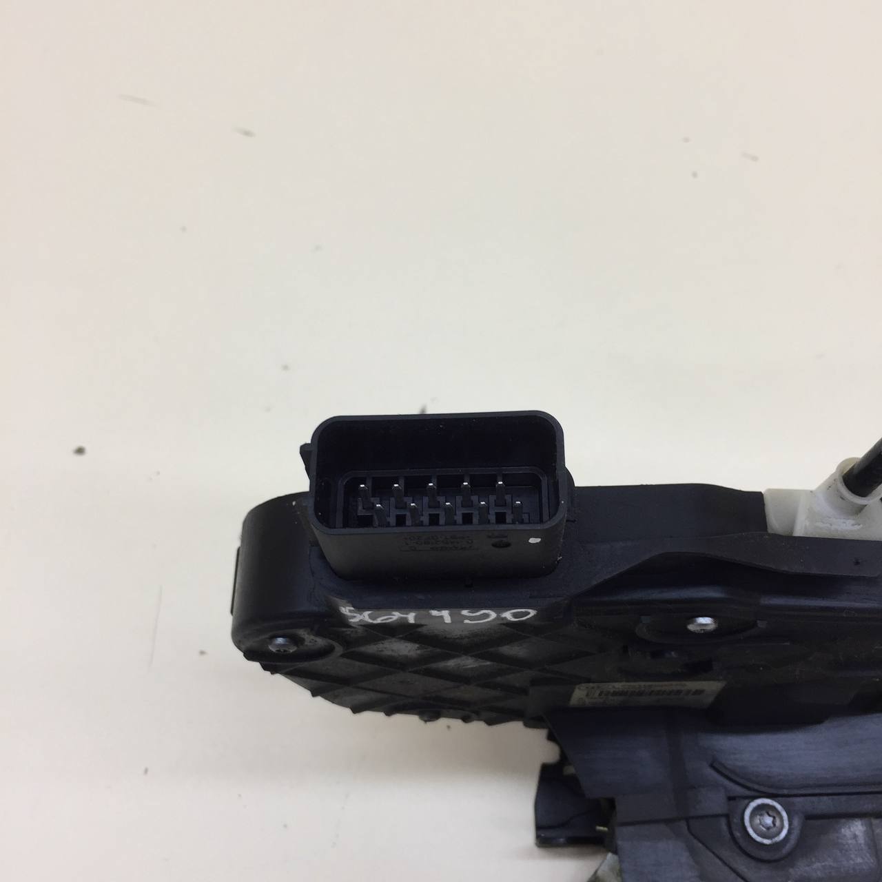 Замок двери задней левой Land Rover Range Rover Sport 2005-2012 Замок двери задней левой Land Rover Range Rover Sport 2005-2012
