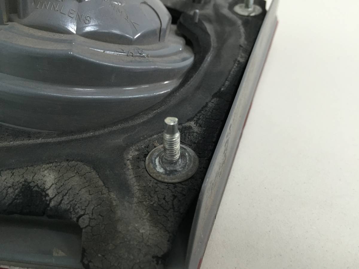 Фонарь задний внутренний левый Honda Civic 4D 2006-2012