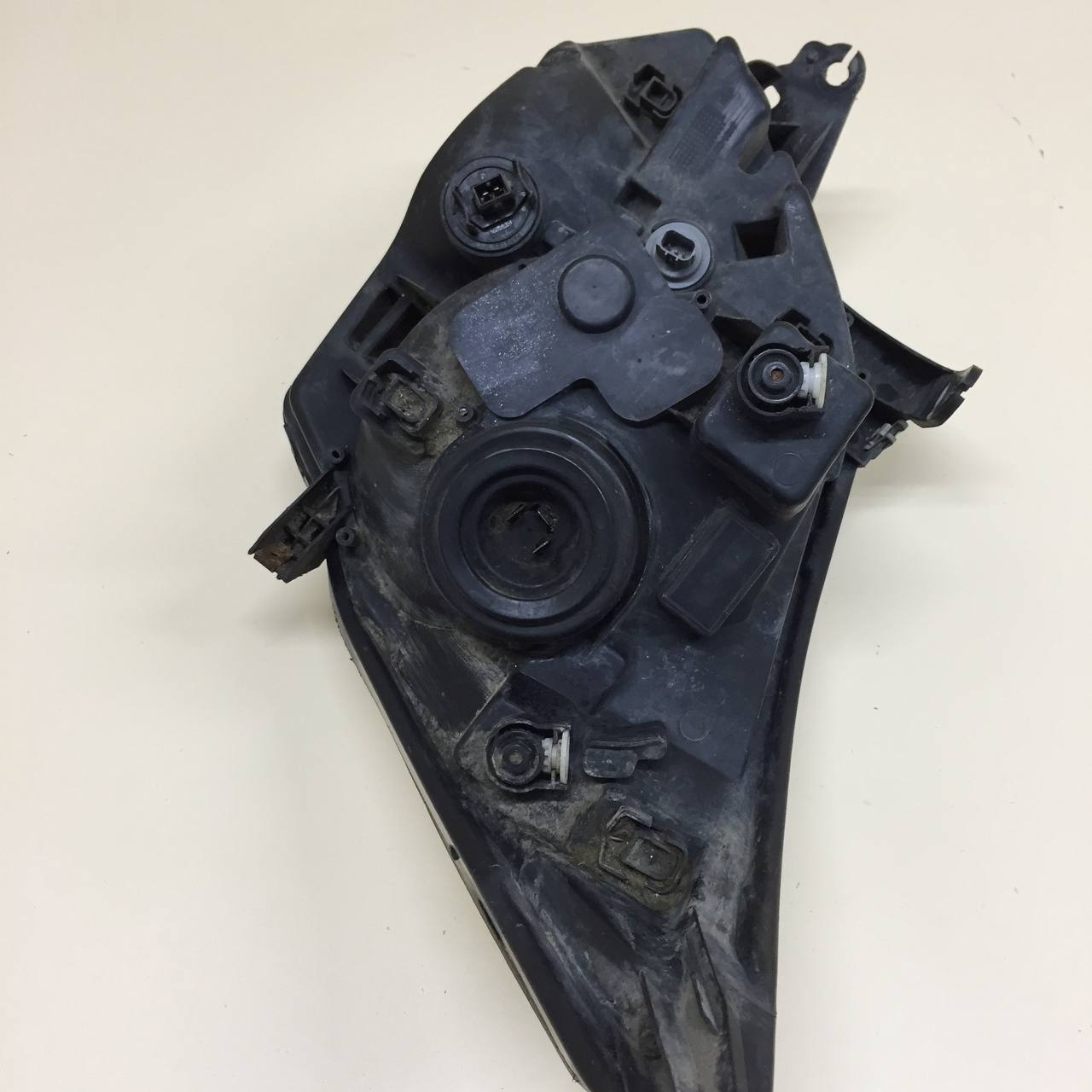 Фара правая Chevrolet Cobalt (T250) 2011-2015 Фара правая Chevrolet Cobalt (T250) 2011-2015