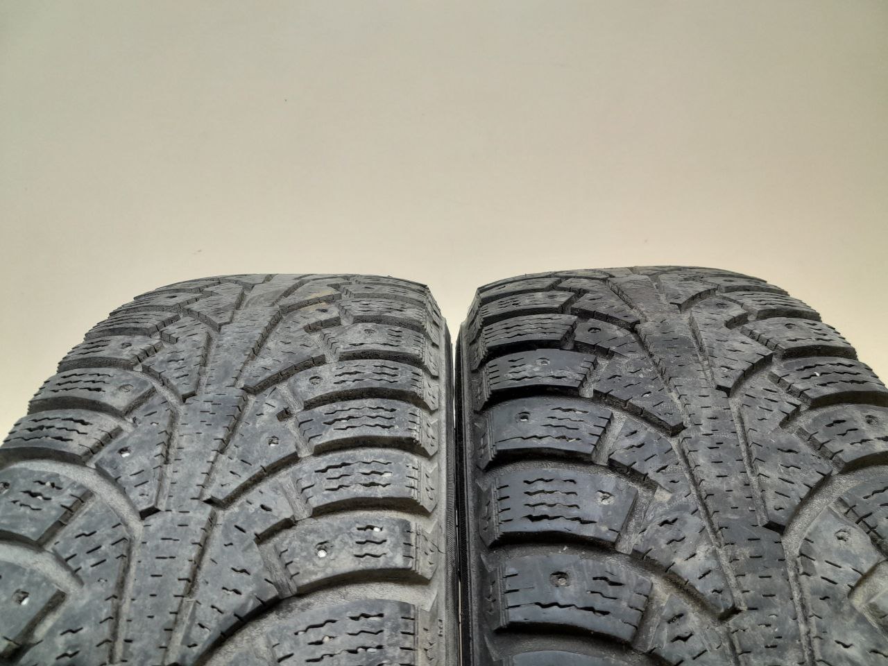 Шины R15 Зимние шипованные Nokian Nordman 5