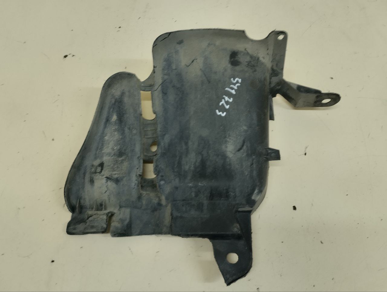 Пыльник (кузов наружные) Nissan Almera 3 (G11, G15) 2012> Пыльник (кузов наружные) Nissan Almera 3 (G11, G15) 2012>