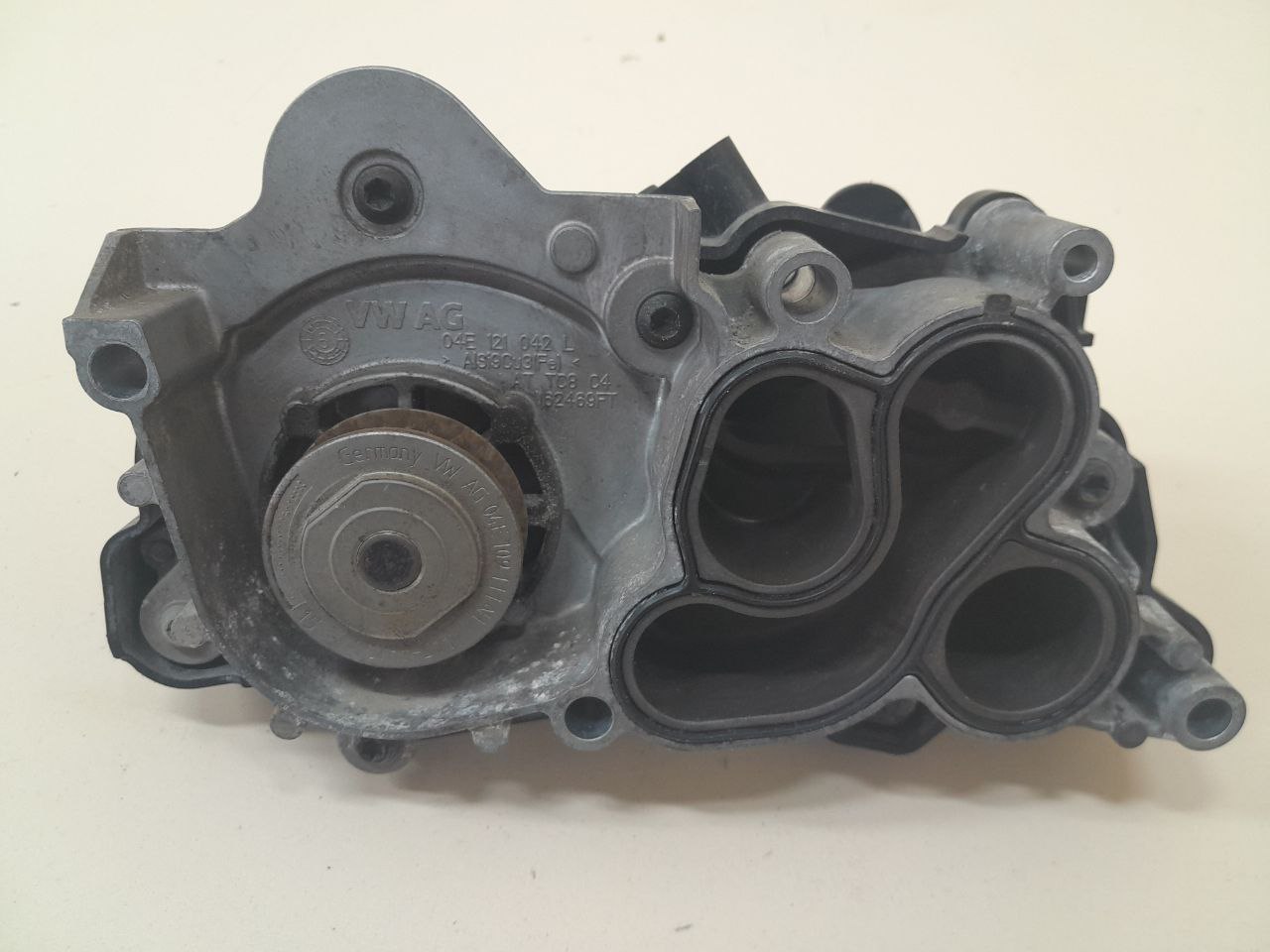 Насос водяной (помпа) Volkswagen Polo (MK5) 2011-2020