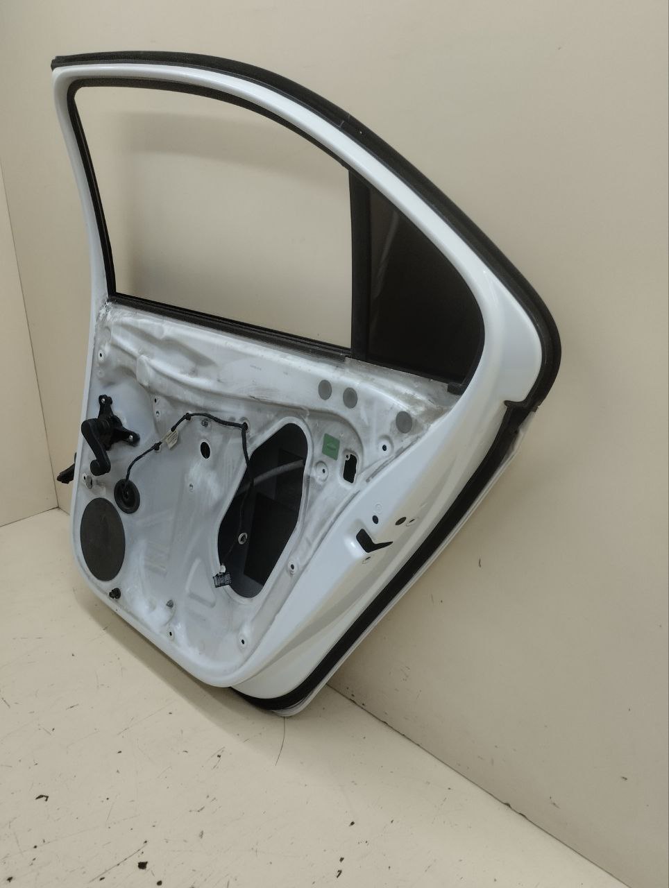 Дверь задняя правая Skoda Rapid 2012-2020 Дверь задняя правая Skoda Rapid 2012-2020
