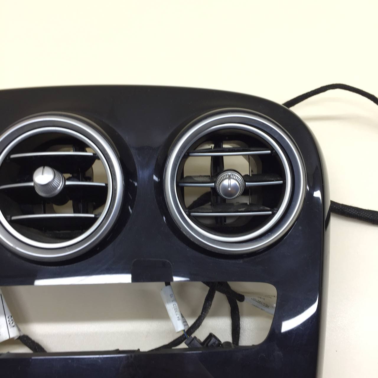 Дефлектор воздушный Mercedes-Benz C-Class (W205) 2014>