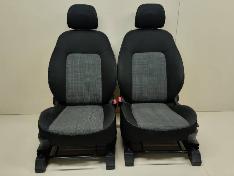Сиденье (комплект) Kia Venga (YN) 2010-2017
