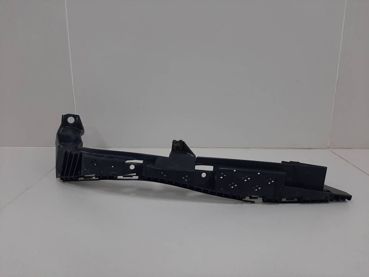 Кронштейн фар левый Subaru Impreza (G12) 2007-2012 Кронштейн фар левый Subaru Impreza (G12) 2007-2012