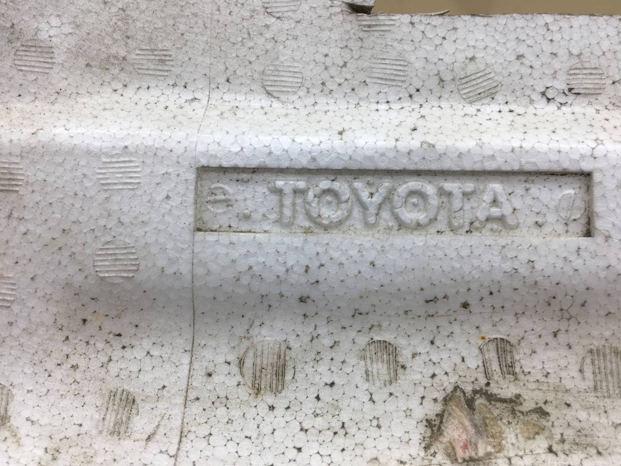 Наполнитель заднего бампера Toyota Camry (XV40) 2006-2011 Наполнитель заднего бампера Toyota Camry (XV40) 2006-2011