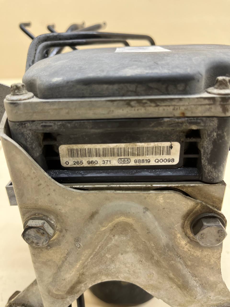 Блок ABS (насос) BMW 7-Series F01,F02  2008-2015