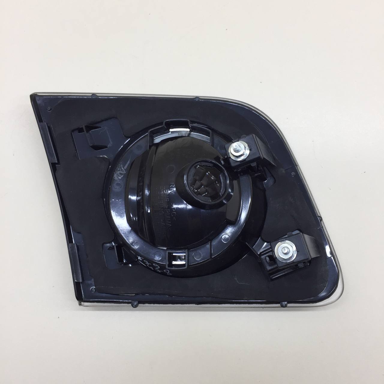 Фонарь задний внутренний правый Mazda Mazda 3 (BK) 2002-2009