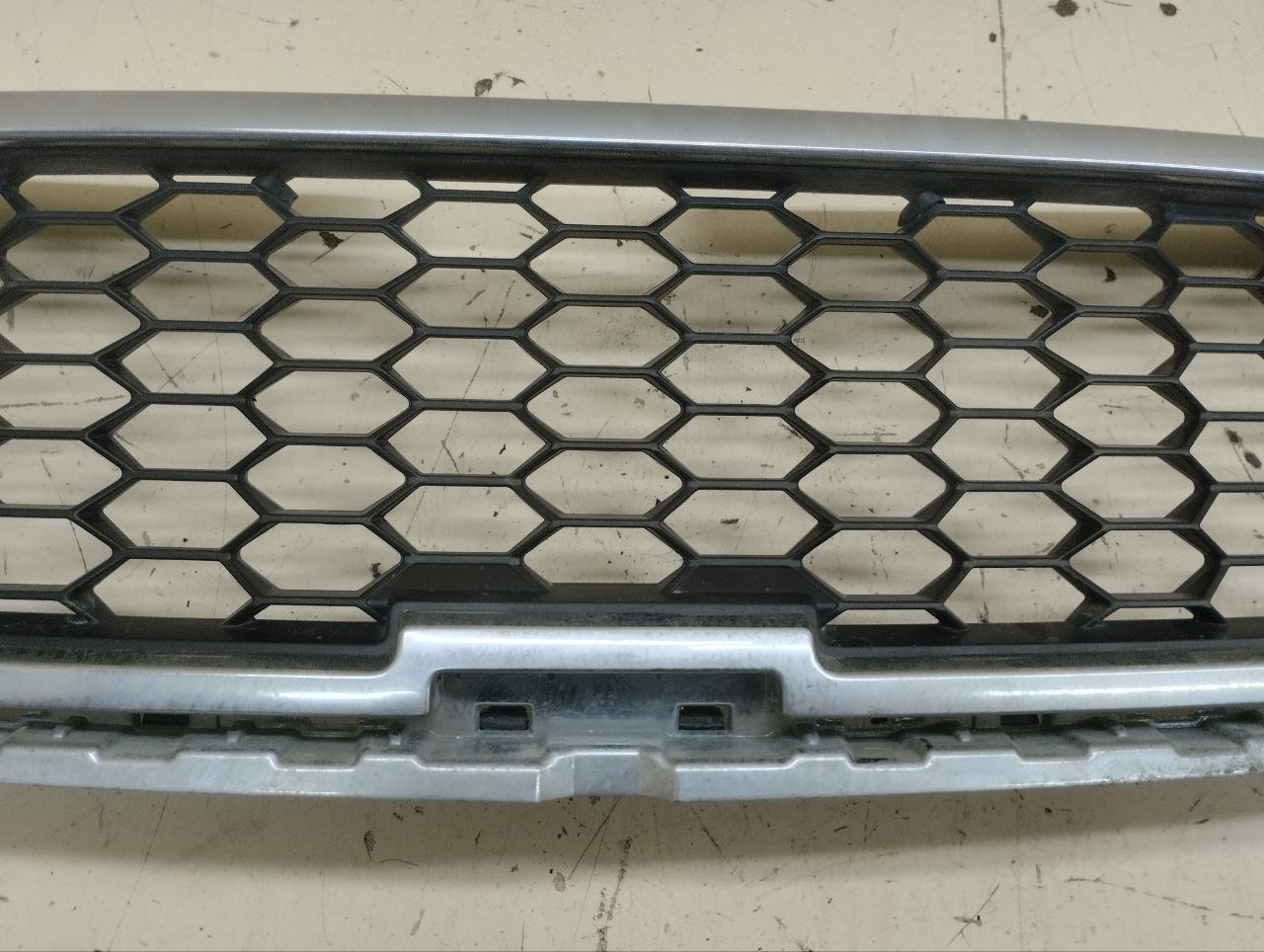 Решетка радиатора Chevrolet Captiva (C140) 2011-2016 Решетка радиатора Chevrolet Captiva (C140) 2011-2016