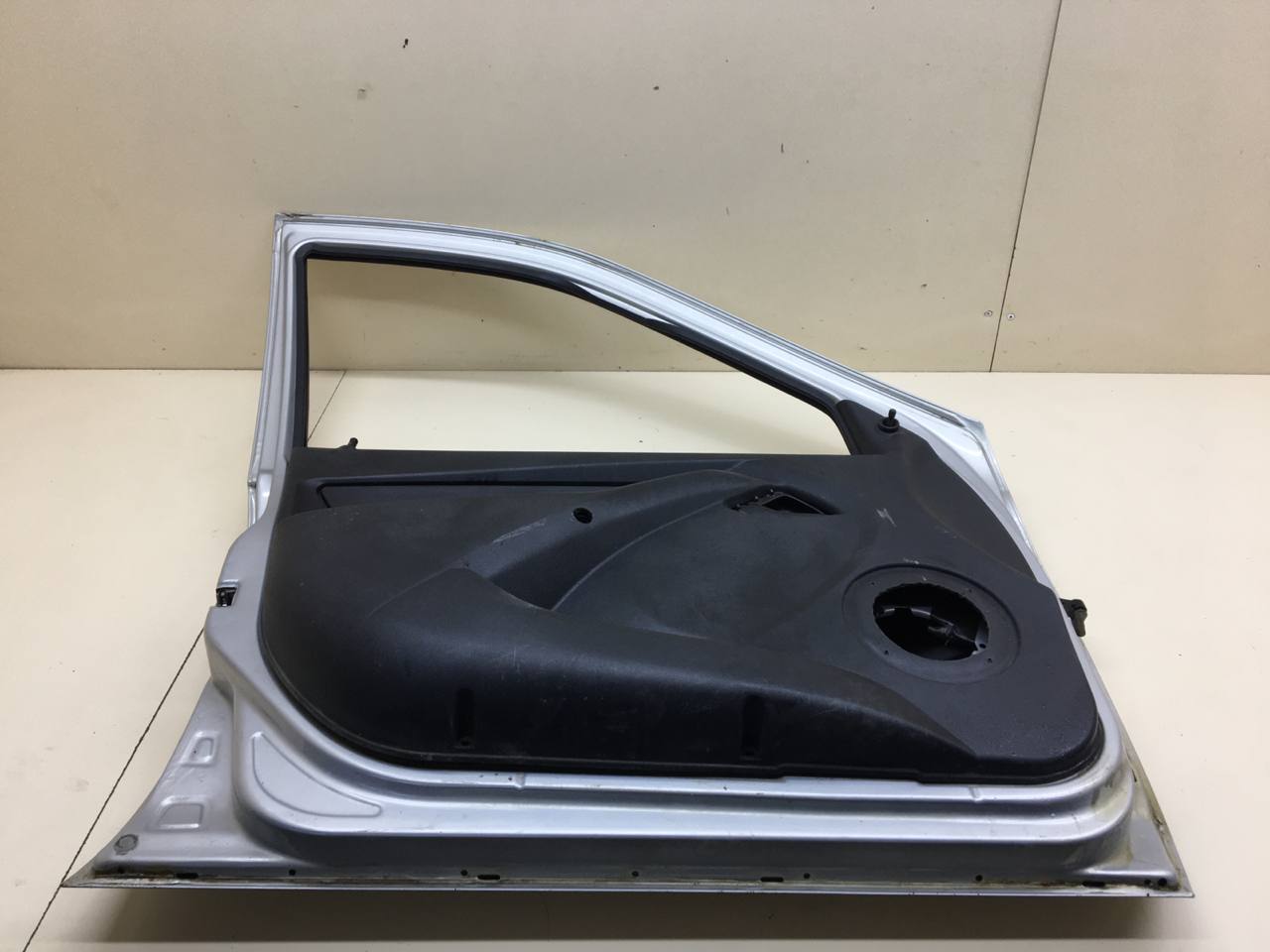 Дверь передняя левая Lada Granta 2011>