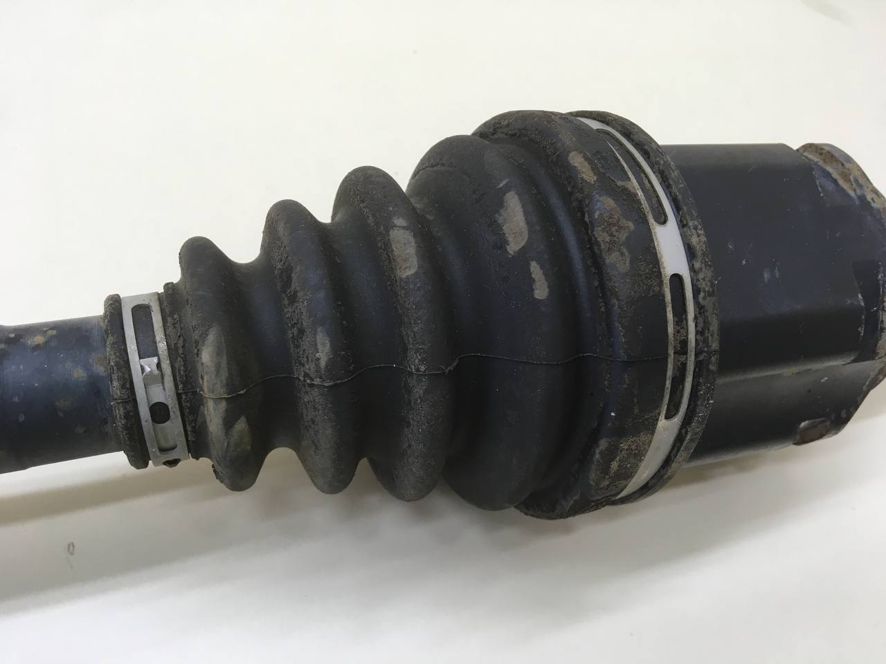 Полуось передняя левая Toyota Rav 4 (A30) 2006-2013 Полуось передняя левая Toyota Rav 4 (A30) 2006-2013
