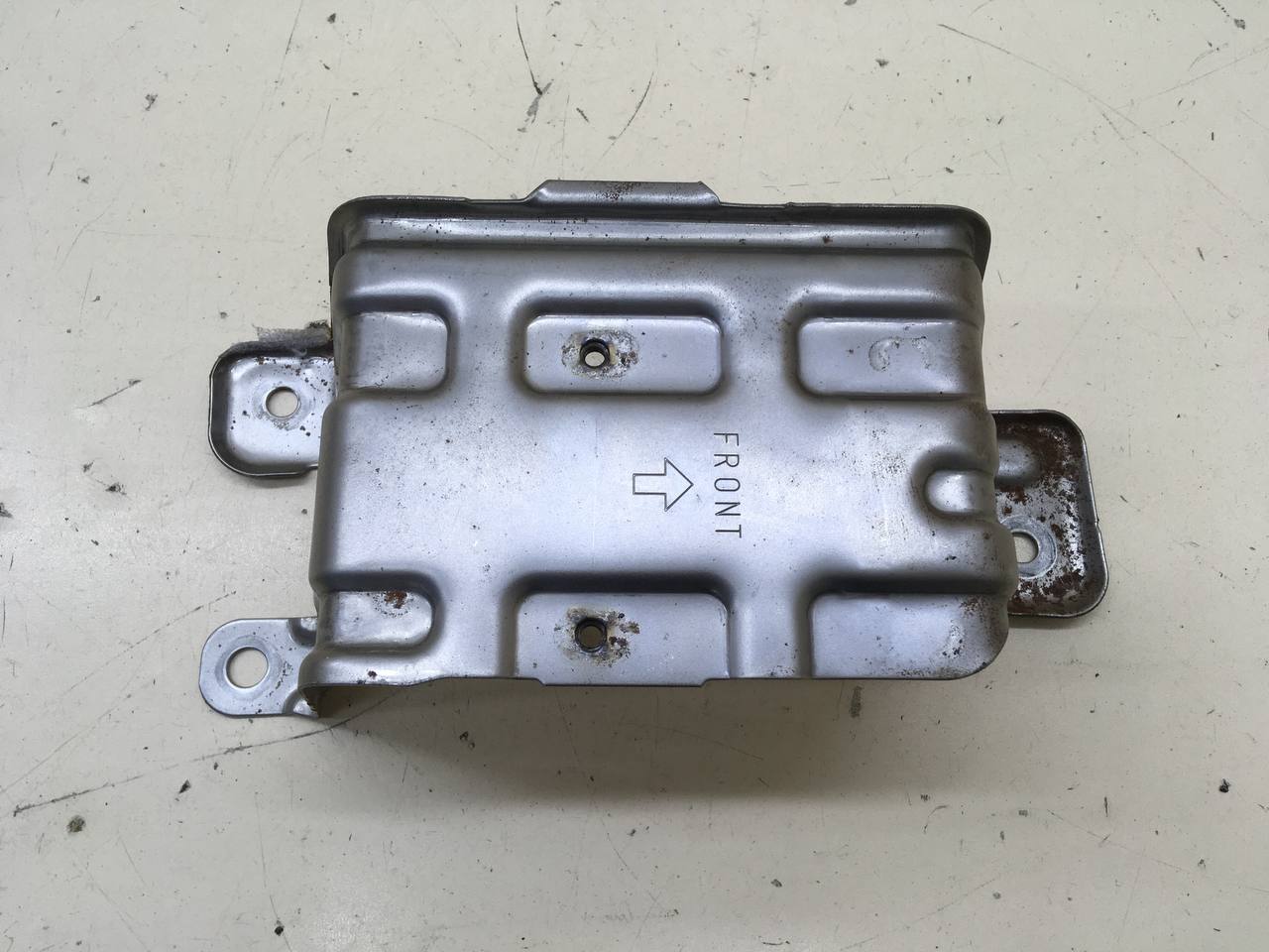 Консоль центральная Mitsubishi Lancer 9  (CS/Classic) 2000-2011