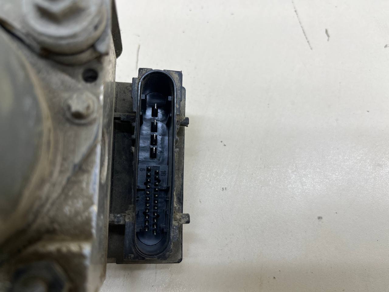 Блок ABS (насос) Hyundai Elantra (HD) 2006-2010