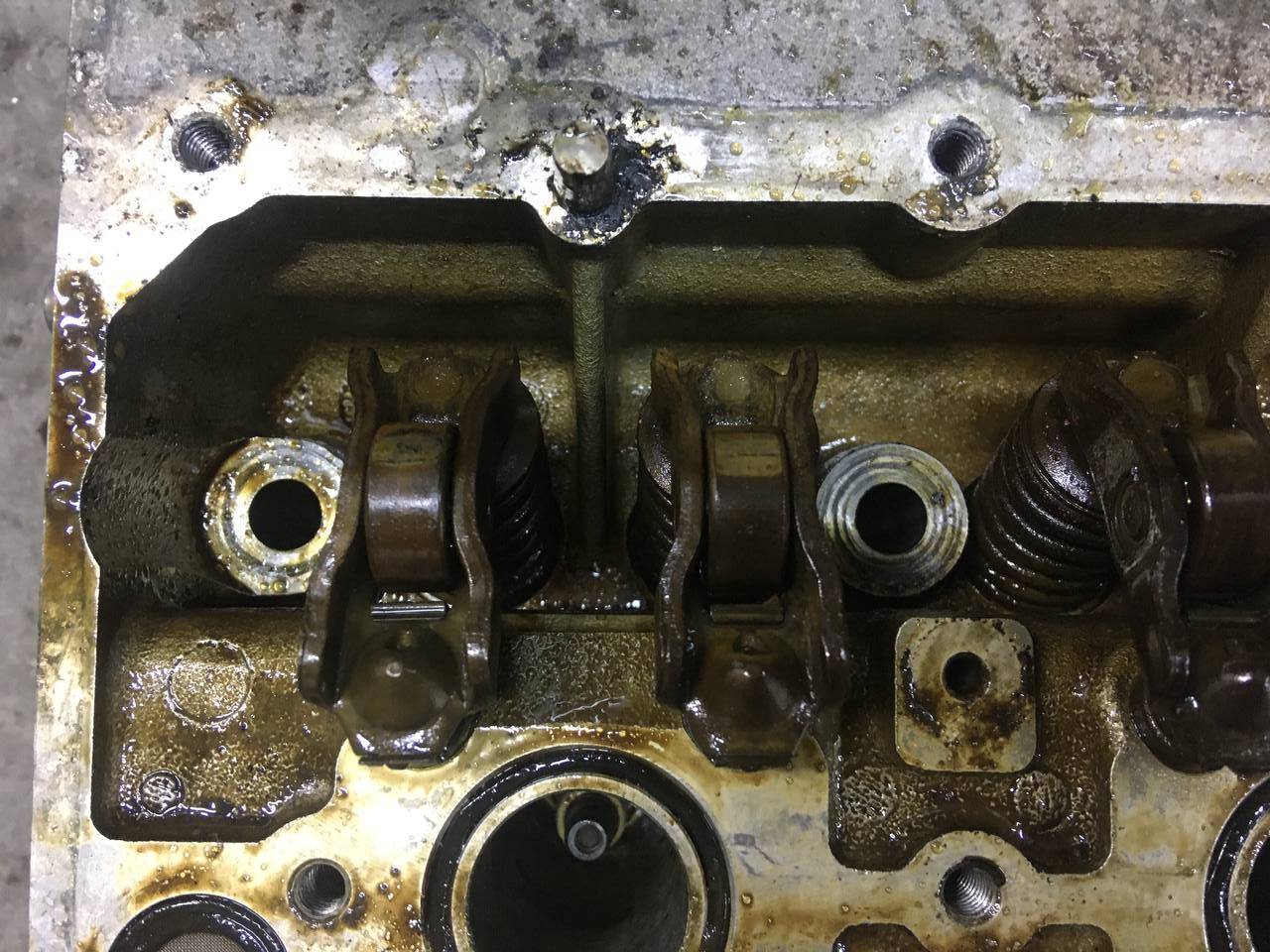 Головка блока цилиндров Skoda Rapid 2012-2020