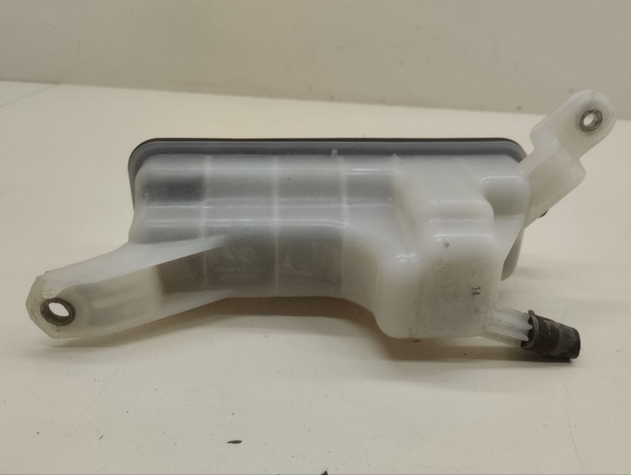 Бачок расширительный Toyota Rav 4 (A30) 2006-2013 Бачок расширительный Toyota Rav 4 (A30) 2006-2013