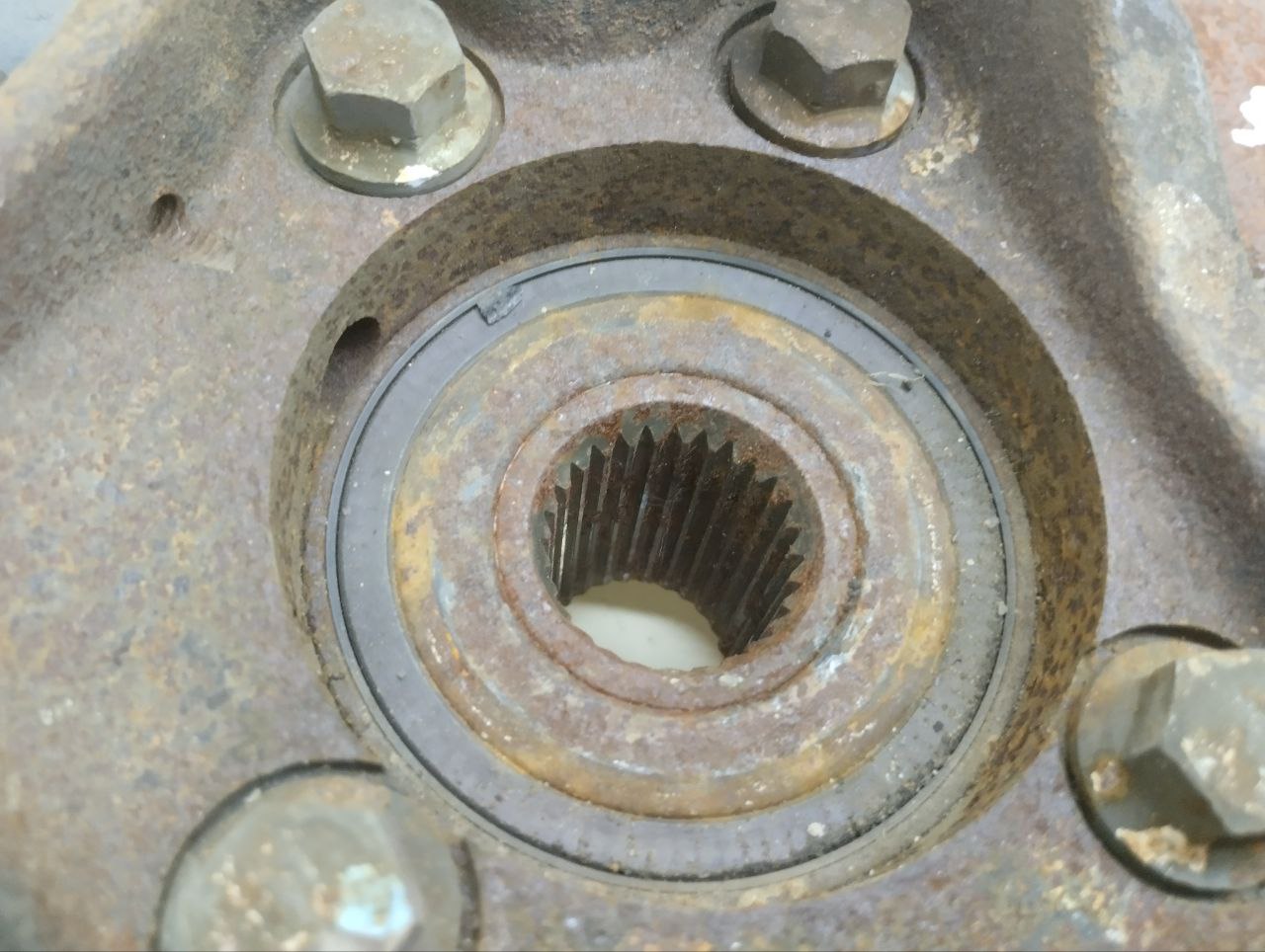 Кулак поворотный передний правый Subaru Legacy Outback (B14) 2010-2014