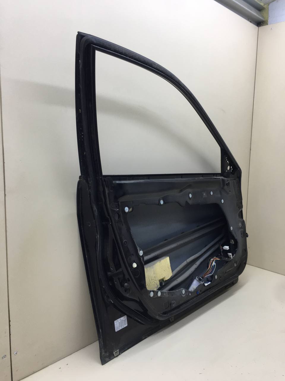 Дверь передняя левая Mazda Mazda 6 (GG) 2002-2007 Дверь передняя левая Mazda Mazda 6 (GG) 2002-2007