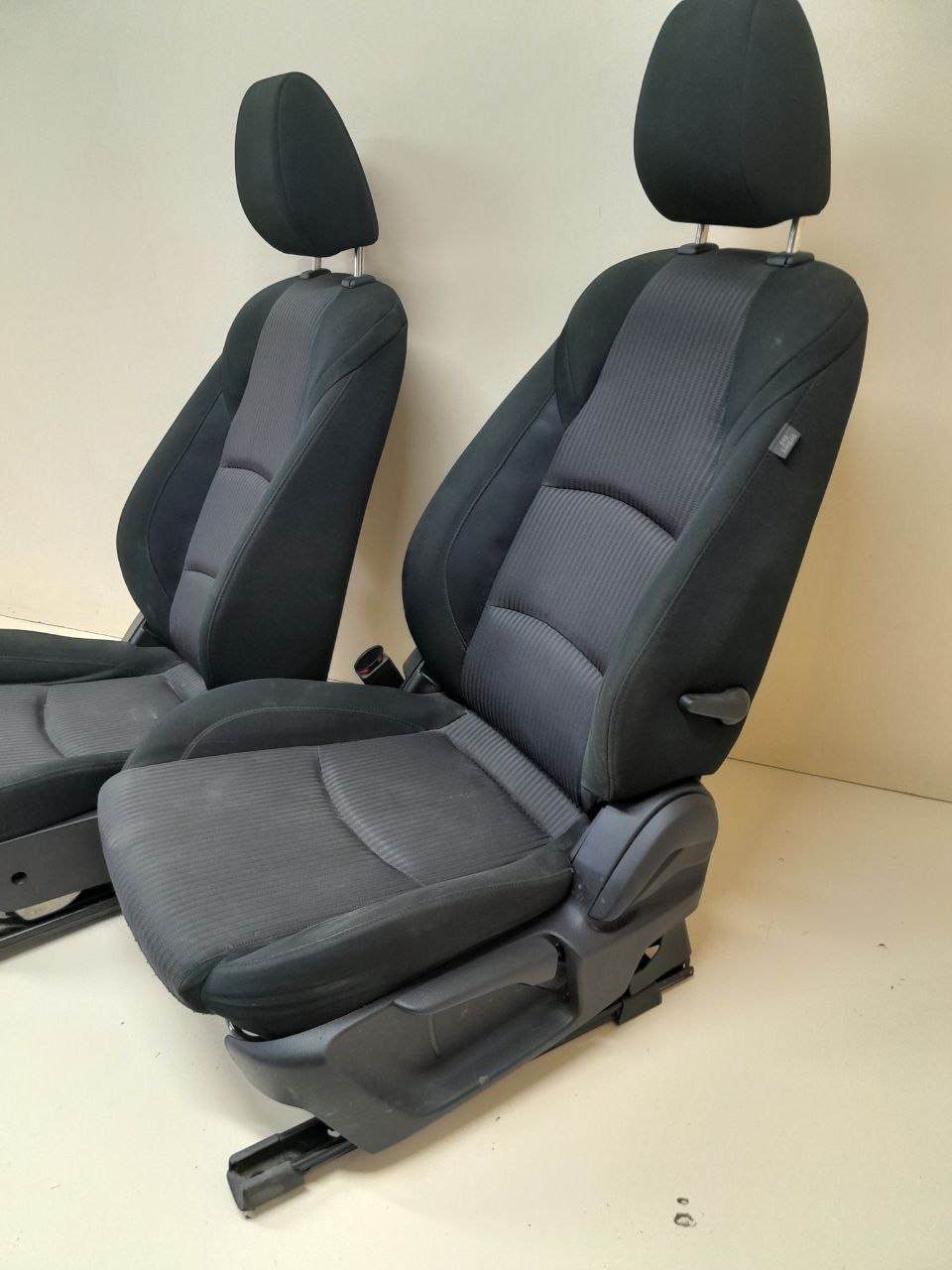 Сиденье (комплект) Mazda Mazda 3 (BM) 2013-2016 Сиденье (комплект) Mazda Mazda 3 (BM) 2013-2016