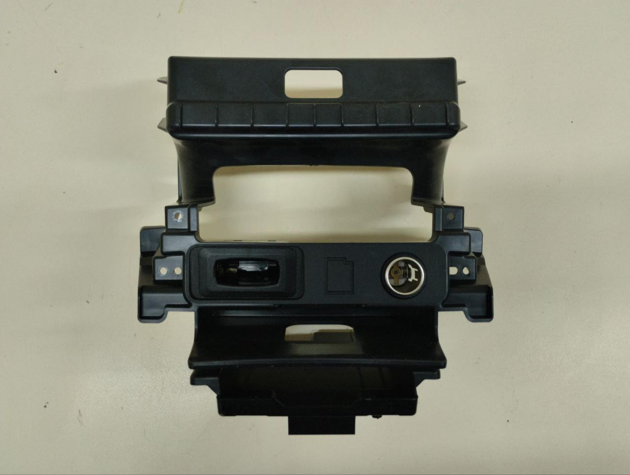 Накладка торпедо Mitsubishi Outlander (GF) 2012>
