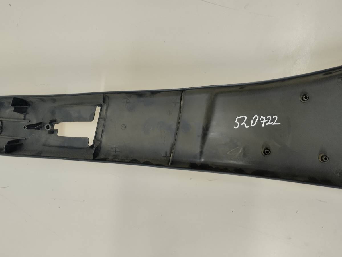 Обшивка стойки Lada Largus 2012>