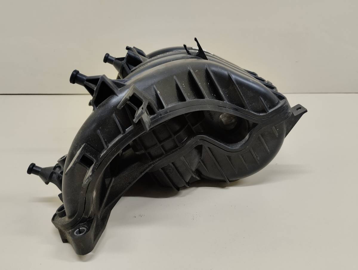 Коллектор впускной Volkswagen Polo (MK5) 2011-2020 Коллектор впускной Volkswagen Polo (MK5) 2011-2020