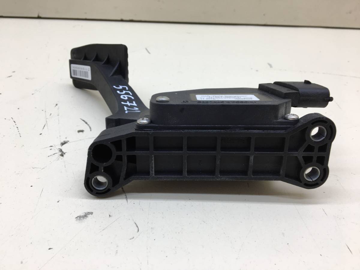 Педаль газа Chevrolet Niva 2009-2020