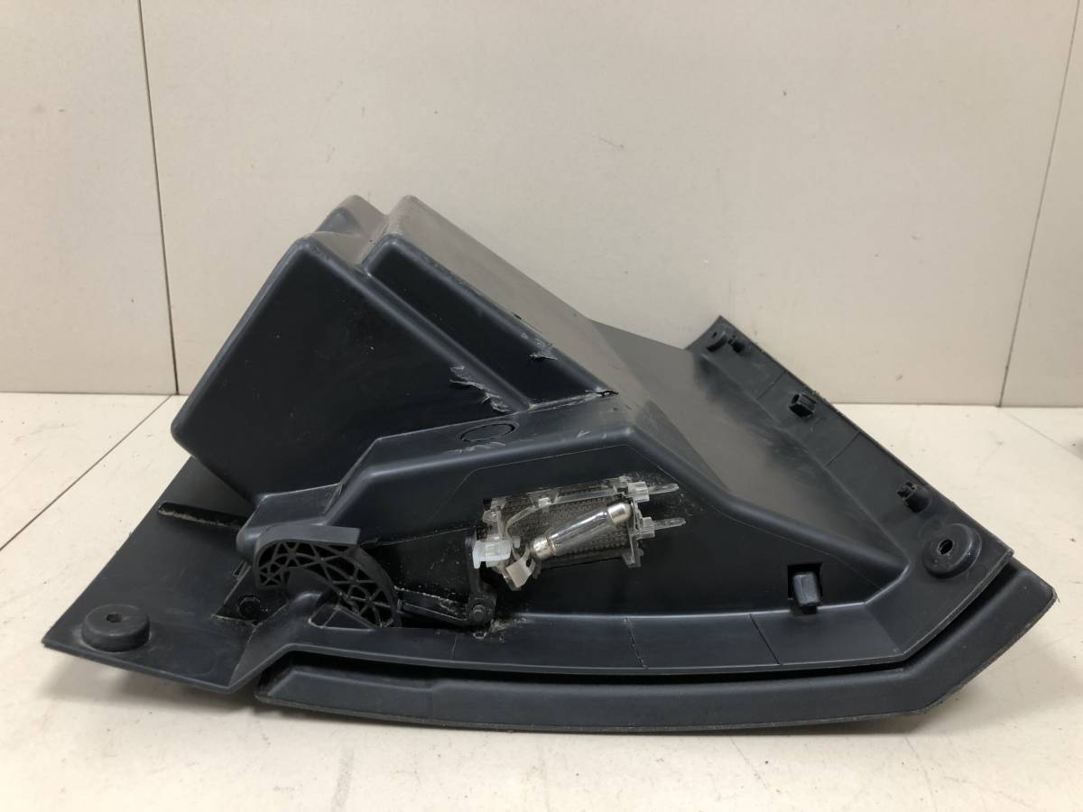 Бардачок Opel Meriva 2003-2010