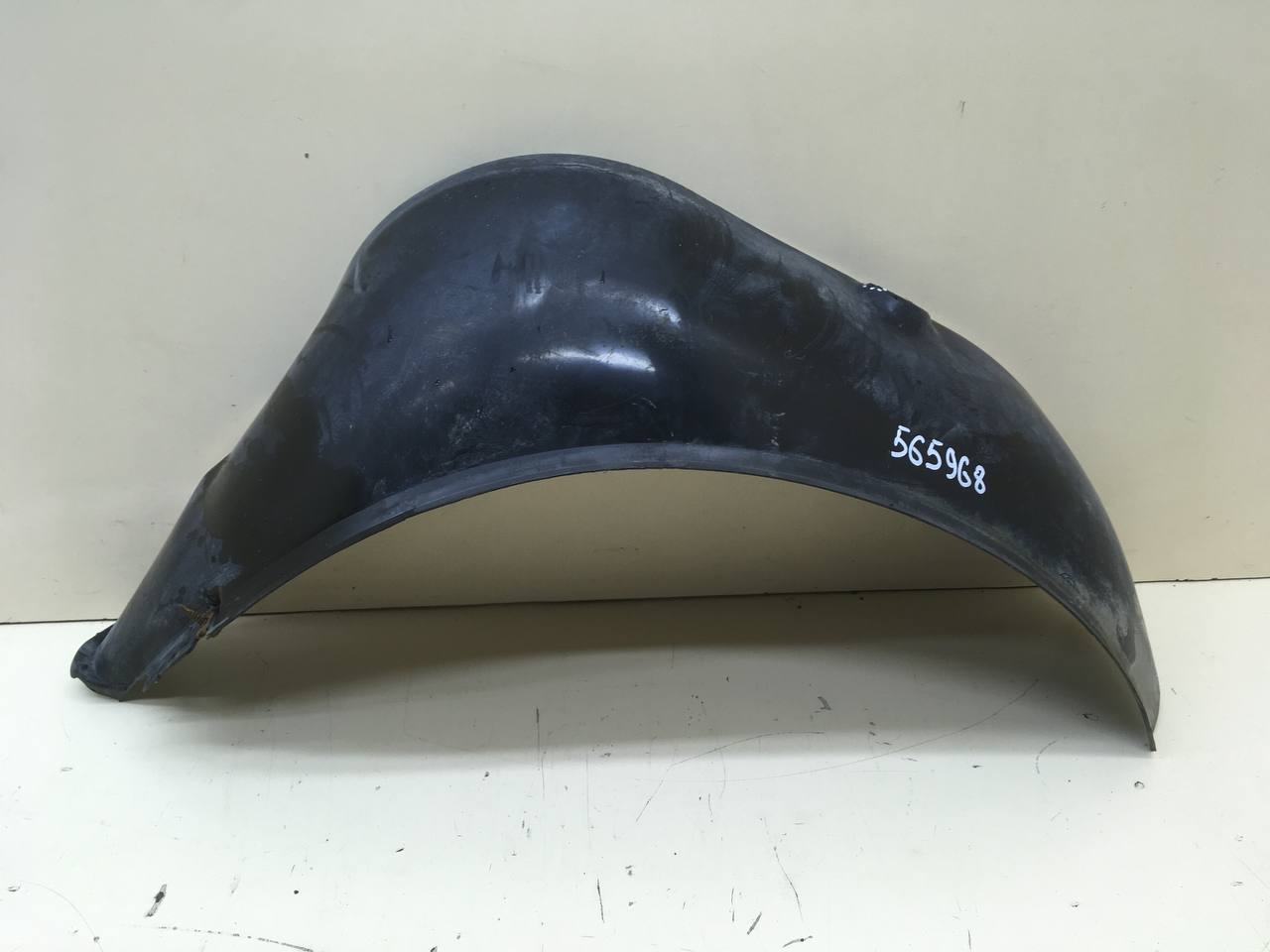 Локер передний правый Lada Priora 2007-2018