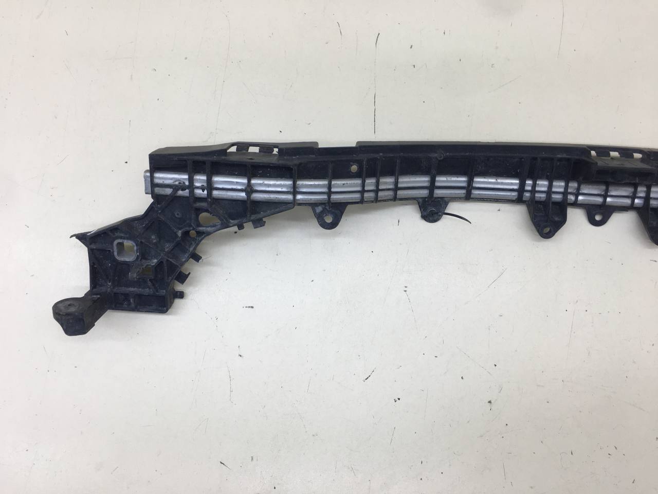 Кронштейн переднего бампера Mercedes-Benz C-Class (W205) 2014>